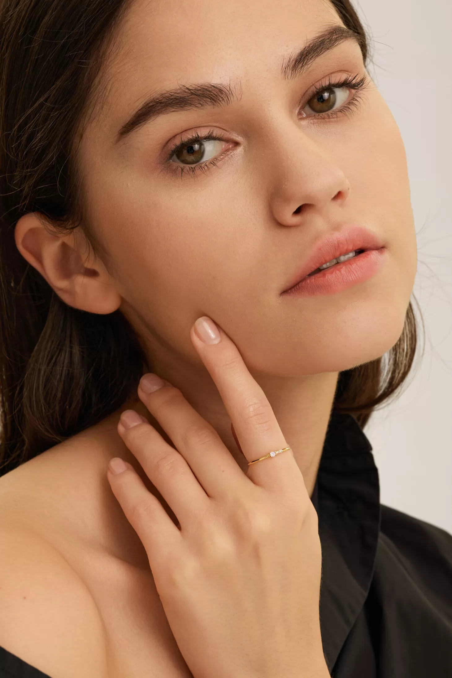 Les Soeurs Ring Chloe Vintage Triple Stone Pink Gold Flash Sale